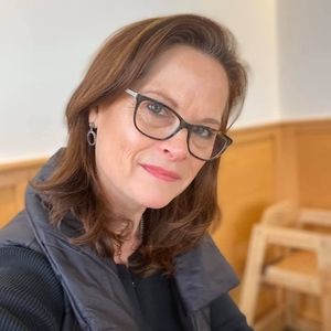 Meet your Posher, Lisa